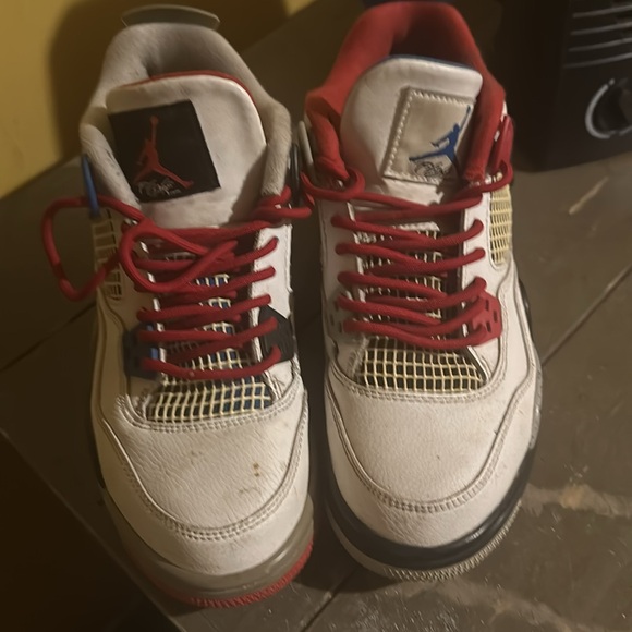 Jordan 4 retros cement, black, red, and blue size 5.5 y. 2 differentt colors!! - Picture 6 of 6